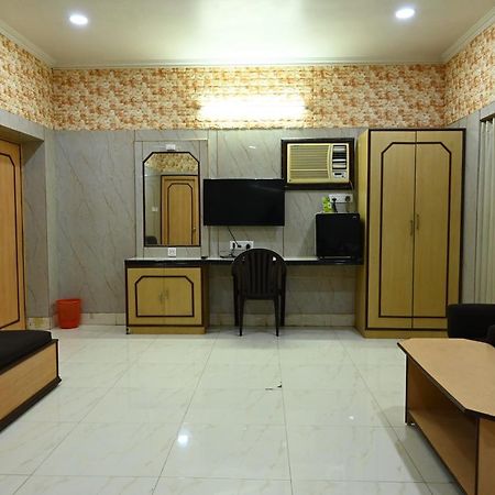 Hotel Komala Vilas Kolkata Exterior photo